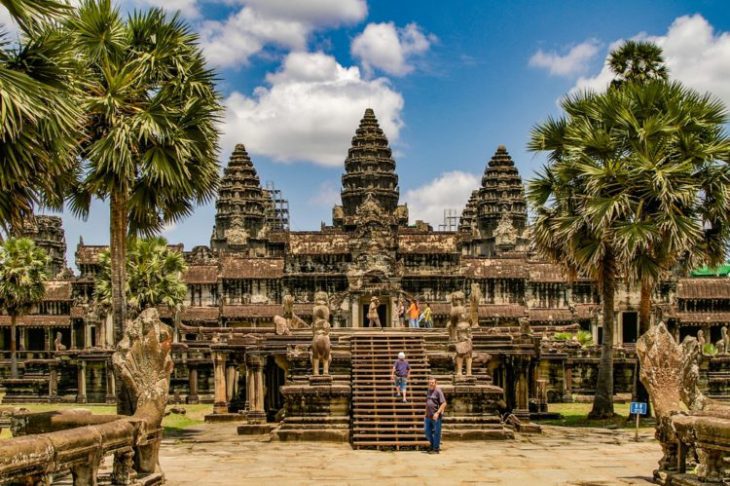 Гигантский храмовый комплекс Ангкор-Ват, Камбоджа