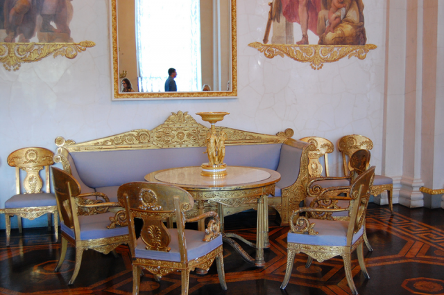 Мебель в музее России
