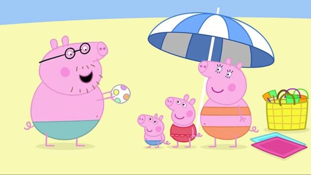 Семья Свинки Пеппы на пляже.