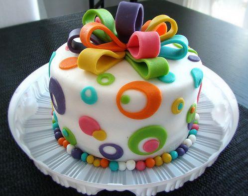 Разноцветный торт.