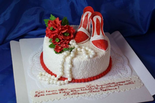 Торт «туфли, розы».