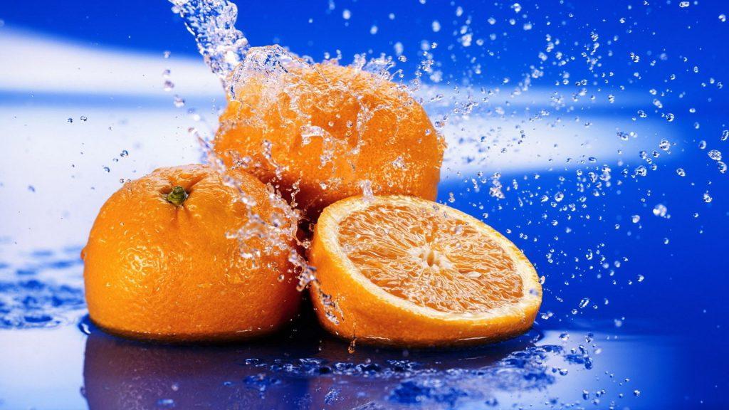 Грейпфрут и апельсин.