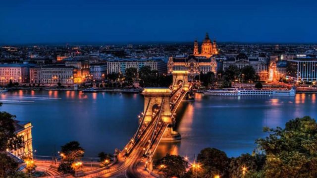 Ночной мост, Вена.