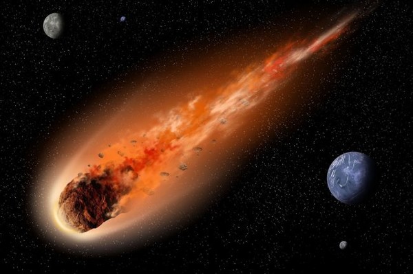 Астероид с огненным хвостом.