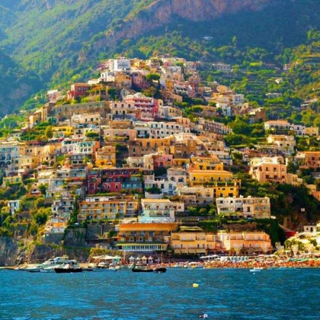 Разноцветные дома Италии.