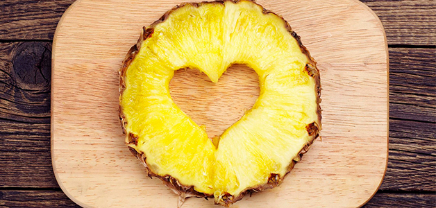 Сердце из ананаса.