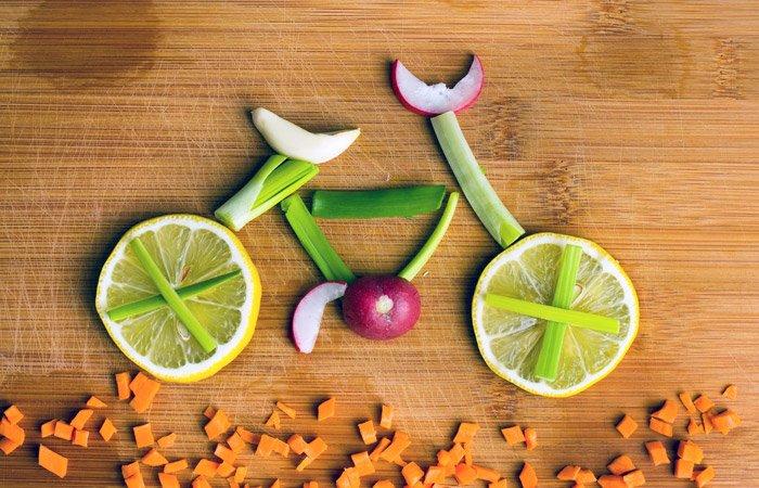 Велосипед из овощей и фруктов