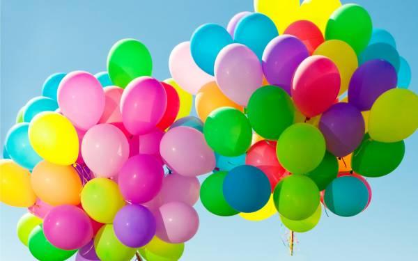 Разноцветные воздушные шарики.