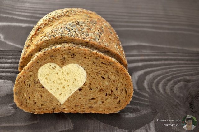 Оригинальный хлеб с сердцем