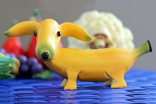 Прикольная собака из банана