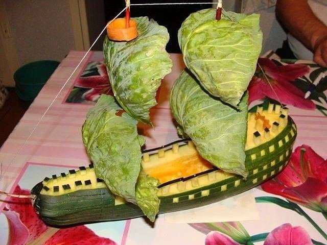Корабль из овощей