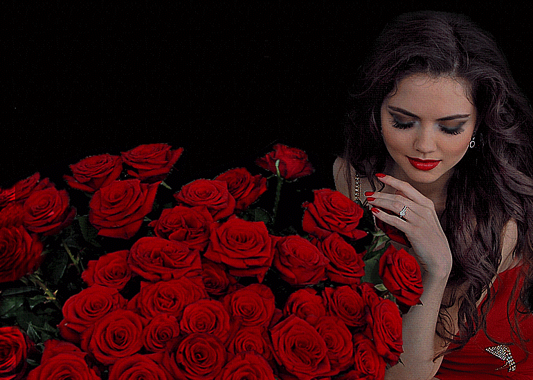 Песня я подарю тебе алые. Девушка с розой. Девушка с букетом роз. Фотосессия с розами. Букет цветов для девушки.