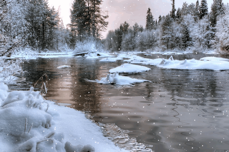 Зимой звезда весной вода. Река зимой. Весенние ручьи. Анимация Лесная речка. Зима река блестит.