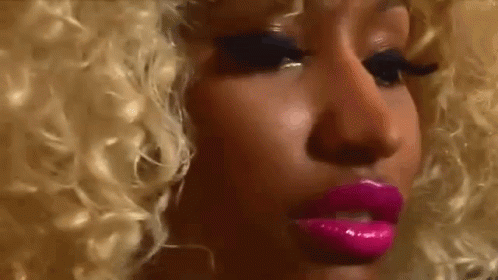 4. Onika Nicki Minaj GIF Гиф огромные губы, Силиконовые губы гиф