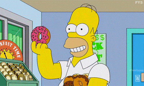 15. Смешная анимированная картинка из мультфильма «Симпсоны», Гомер ест пончик!