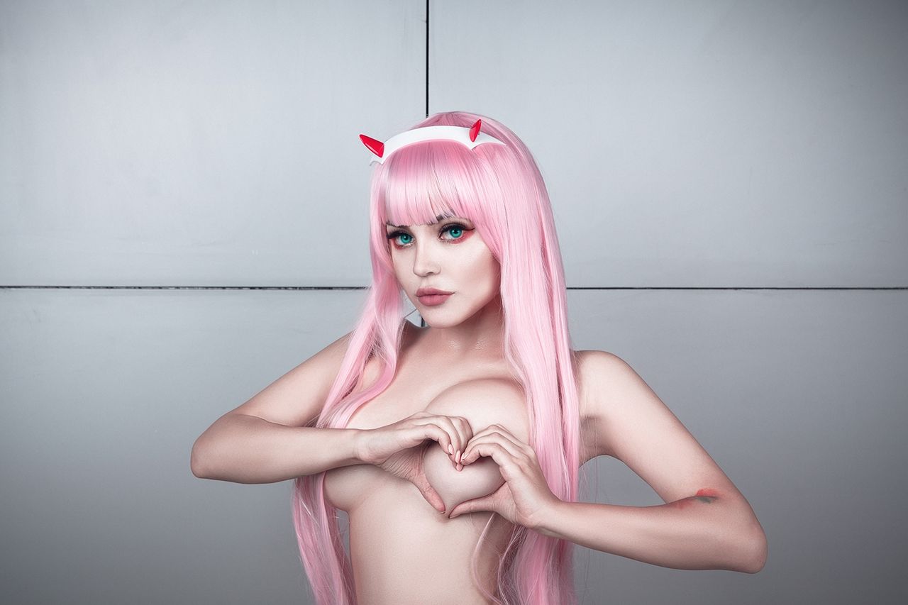 Nude patreon cosplayer