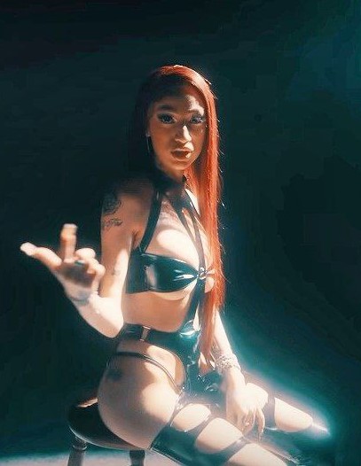 Американская молодая рэперша Даниэлла Бреголи Bhad Bhabie слив фото 18+.