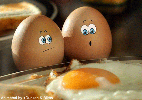 1. Смешная утренняя гифка яйца смотрят на яичницу