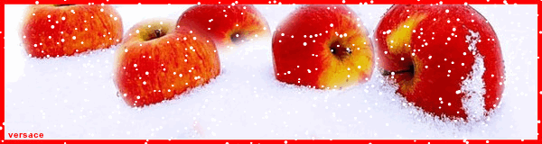 1. Гифка яблоки на снегу