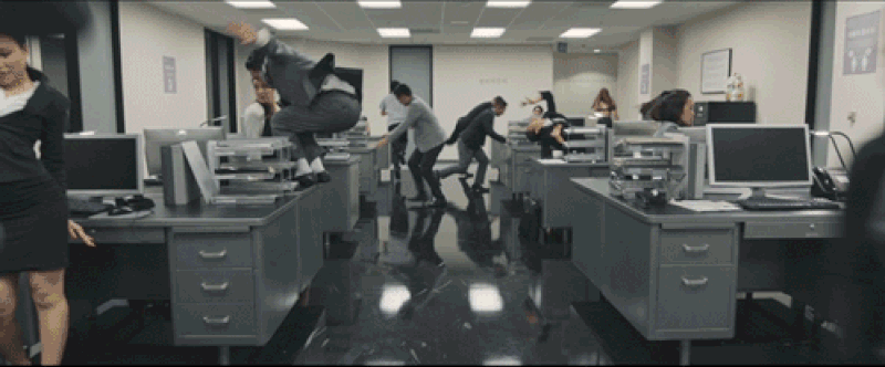 8. Анимация смешной танец на работе в офисе