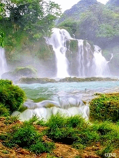 1. Красивая gif картинка водопада