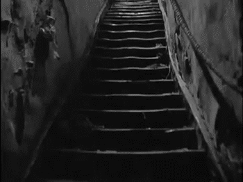 1. Гифка страшная лестница